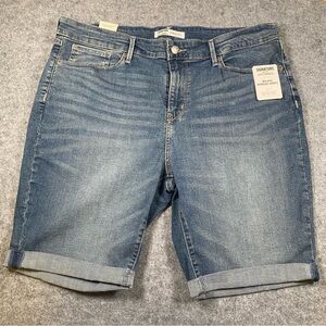 Women’s Levi Strauss Signature Bermuda Jean Shorts, Size 18 W34, Mid-Rise, NWT